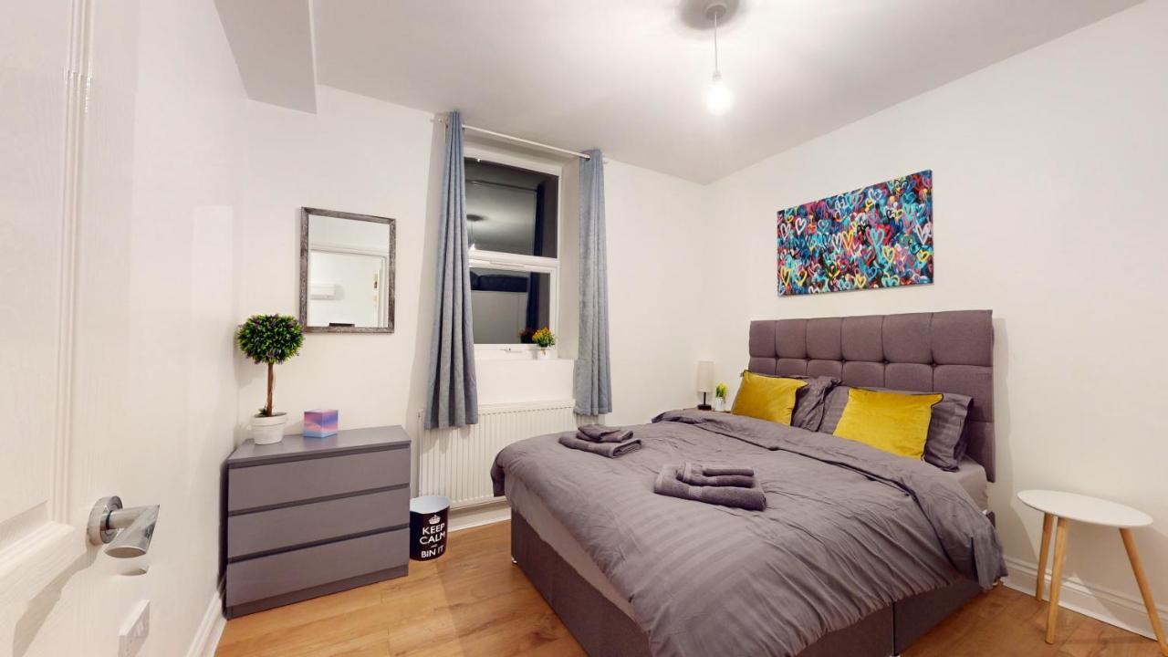 Spacious Duplex Apartment *